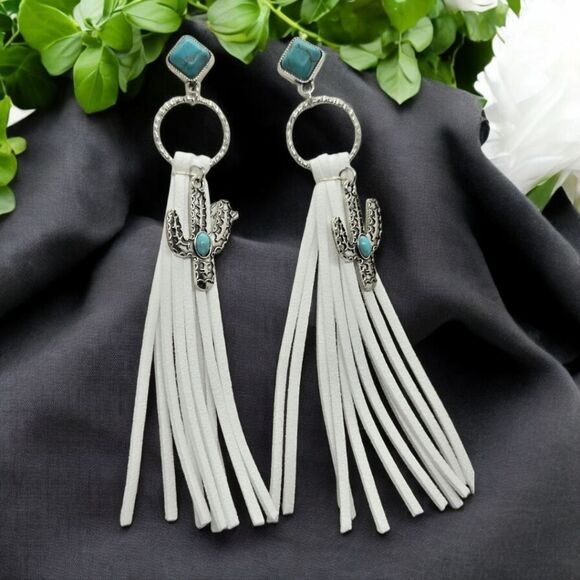 Cactus White Fringe Earrings Boho Southwestern Western Pierced Women's Jewelry - Picture 3 of 4